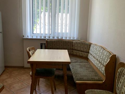 комерційна за адресою Хорива пров., 4