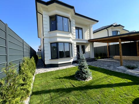 будинок за адресою Квітнева вул.