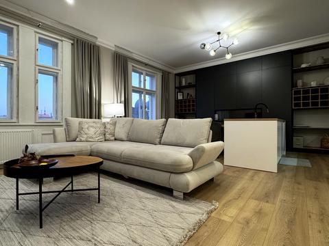 квартира за адресою Данила Галицького пл., 1