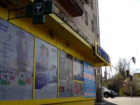 комерційна за адресою Дорогожицька вул., 17