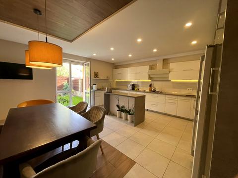 дом по адресу Буковинська