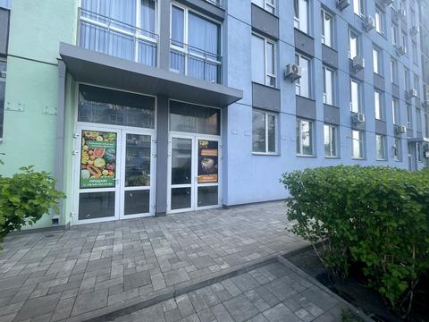 коммерческая по адресу Соборности просп. (Воззʼєднання), 17