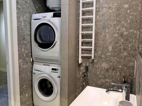 квартира за адресою Олеся Бердника вул., 1-Д