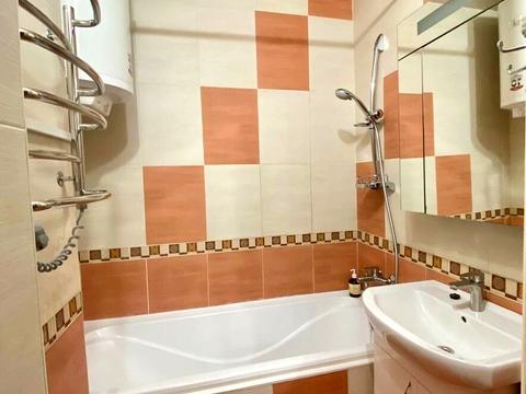 квартира за адресою Академіка Сахарова вул., 38
