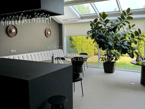 комерційна за адресою Новоселицька вул., 7