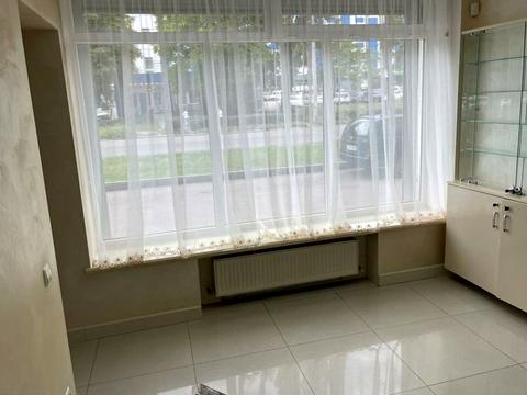 комерційна за адресою Зарічанська вул., 57/1
