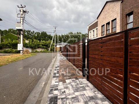 будинок за адресою Виноградна вул.