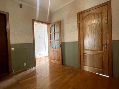 квартира за адресою Академіка Заболотного вул., 52