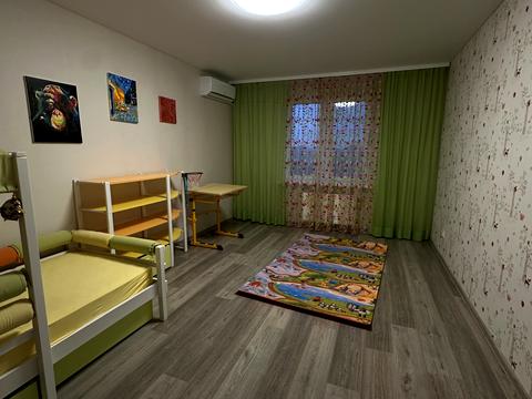 квартира за адресою Академіка Глушкова просп., 9-Є