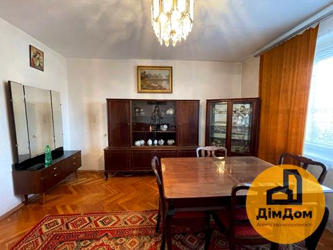 квартира по адресу Героев Полка "Азов ул. (Малиновского маршала), 25