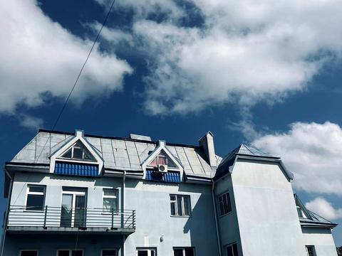 комерційна за адресою Петра Сагайдачного вул., 12