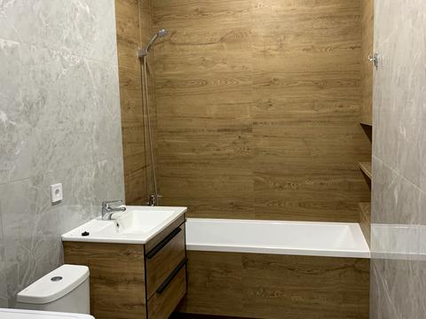 квартира за адресою Краснова вул., 3а