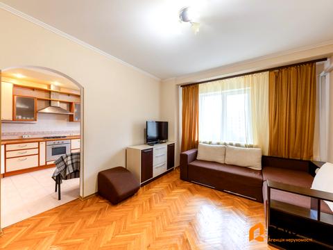 квартира за адресою Грушевського вул., 15