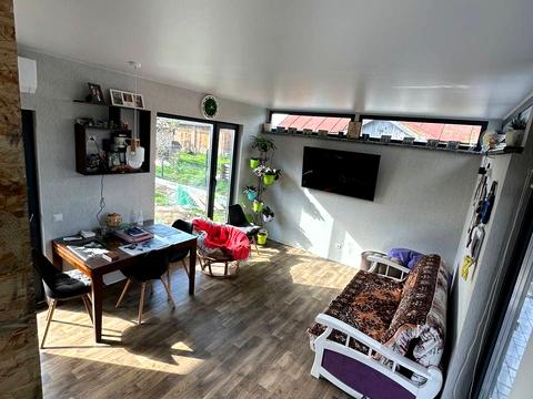 будинок за адресою Олександра Довженка вул.