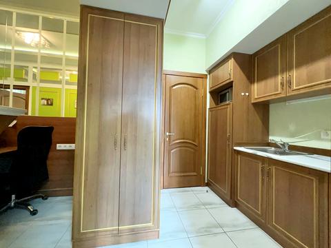 коммерческая по адресу Жилянская ул., 120-Б