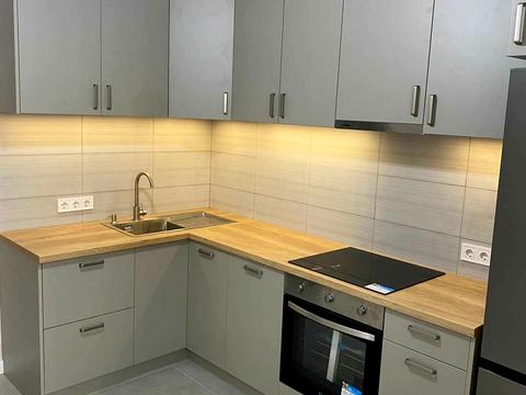 квартира за адресою Ревуцького вул., 40-В