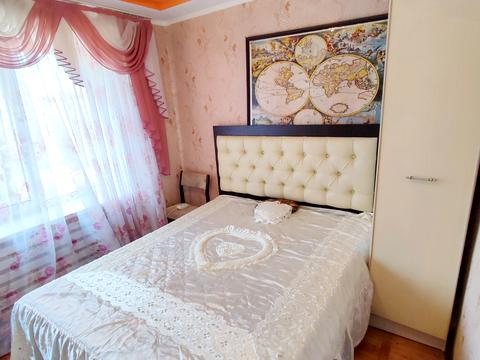 квартира за адресою Космонавтів просп., 42