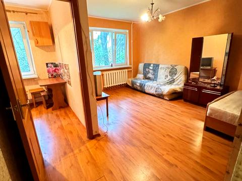 квартира за адресою Космонавтів вул., 44