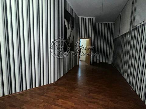 комерційна за адресою Старокиївська вул., 93