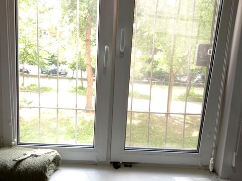 комерційна за адресою Урлівська вул., 21