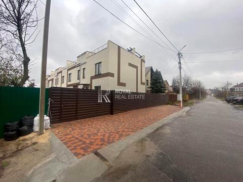 будинок за адресою Паризька вул.