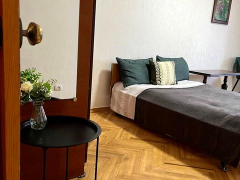 квартира за адресою Бутишів пров. (Андрія Іванова вул.), 12