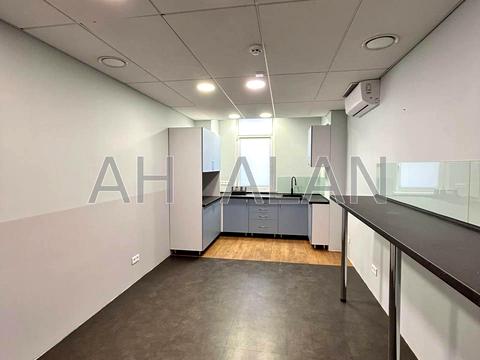 комерційна за адресою Спаська вул., 5
