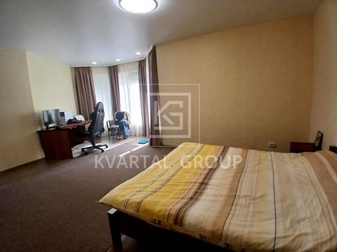 будинок за адресою ПОЛУНИЧНА