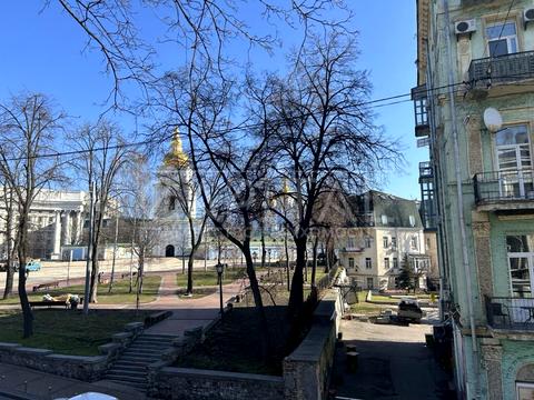 квартира за адресою Михайлівська вул., 21-Б
