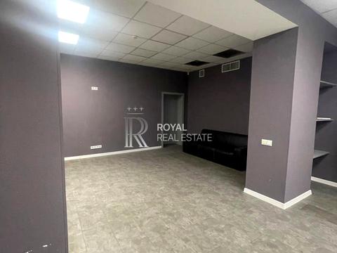 коммерческая по адресу Днепровская набережная ул., 13