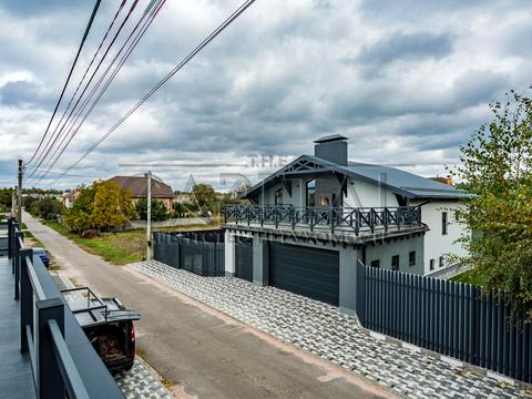 дом по адресу Апрельская ул.