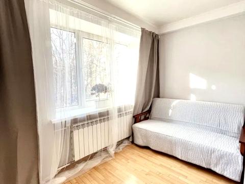 квартира за адресою Лаврська вул. (Січневого Повстання), 4