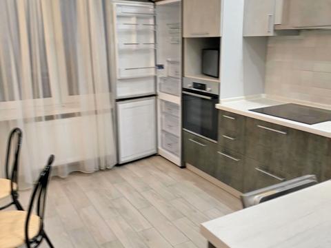 квартира за адресою Академіка Глушкова просп., 9-Є