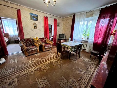 квартира за адресою Радзієвського, 4