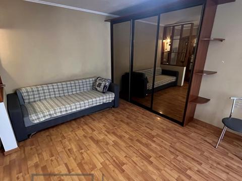 квартира за адресою Кам'янецька вул., 84