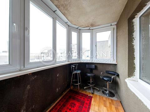 квартира за адресою Азербайджанська вул. (Бакинських Комісарів), 16/4