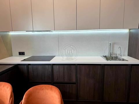 квартира за адресою Літературна вул., 10б