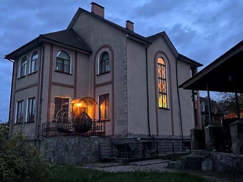 будинок за адресою Свято-Успенська вул. (Радянська), 1
