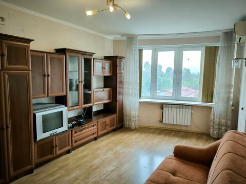 квартира за адресою Верховинна вул., 37