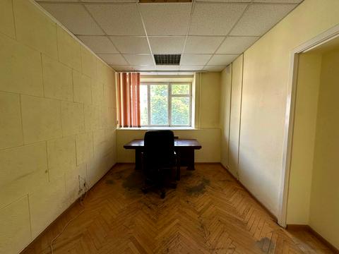 коммерческая по адресу Кловский спуск, 18