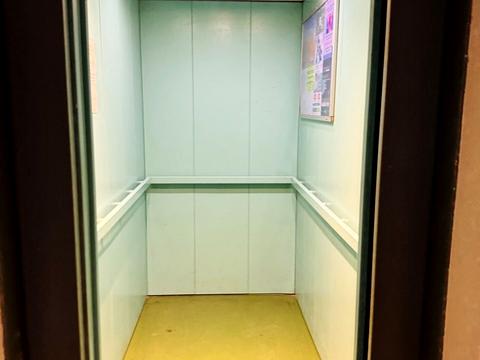 коммерческая по адресу Світлицького ул., 35