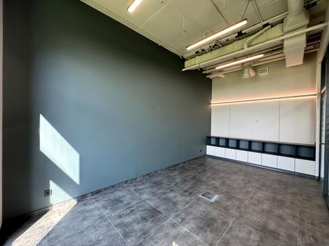 комерційна за адресою Київ, Академіка Книшова вул. (Амурська), 6