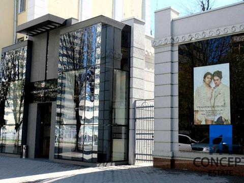 коммерческая по адресу Володимира Вернадського ул. (Дзержинського), 18Б
