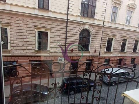 квартира по адресу Александра Доброго ул., 7