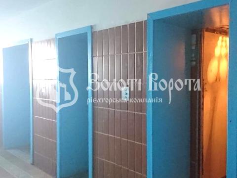 комната по адресу Азербайджанская ул. (Бакинських Комісарів), 8-Б