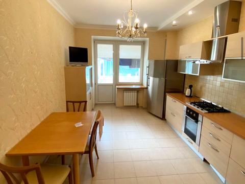 квартира по адресу Туровская ул., 24