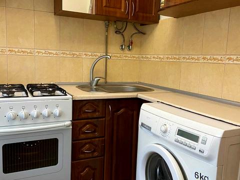 квартира по адресу Максимовича ул., 5