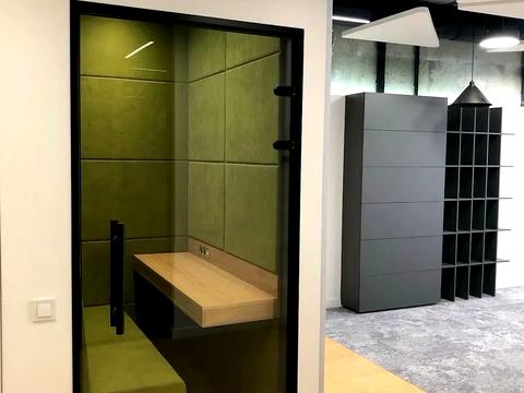 комерційна за адресою Кловський узвіз, 7