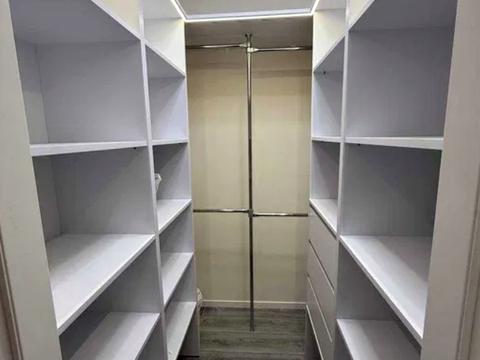 квартира за адресою Карла Мікльоша вул., 20а