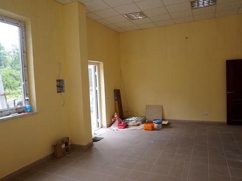 комерційна за адресою Магістральна вул., 33